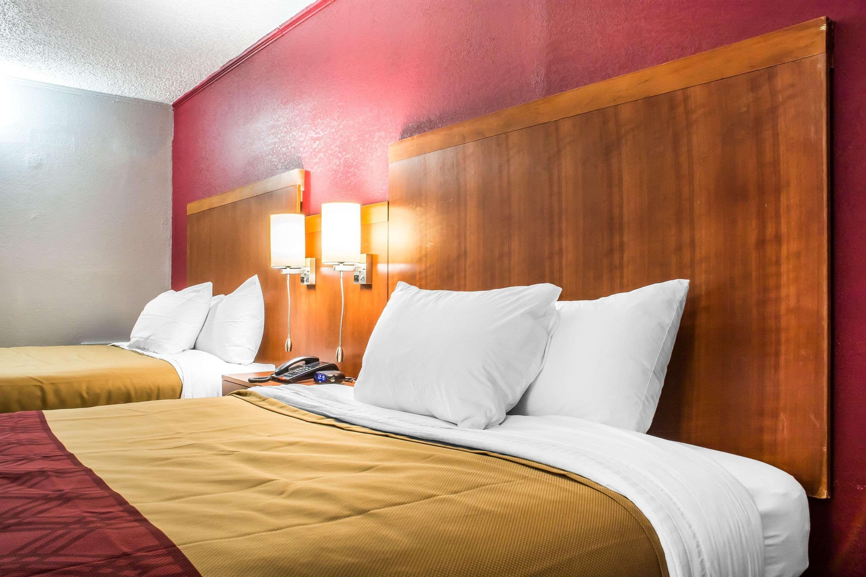 Econo Lodge Brockport Extérieur photo