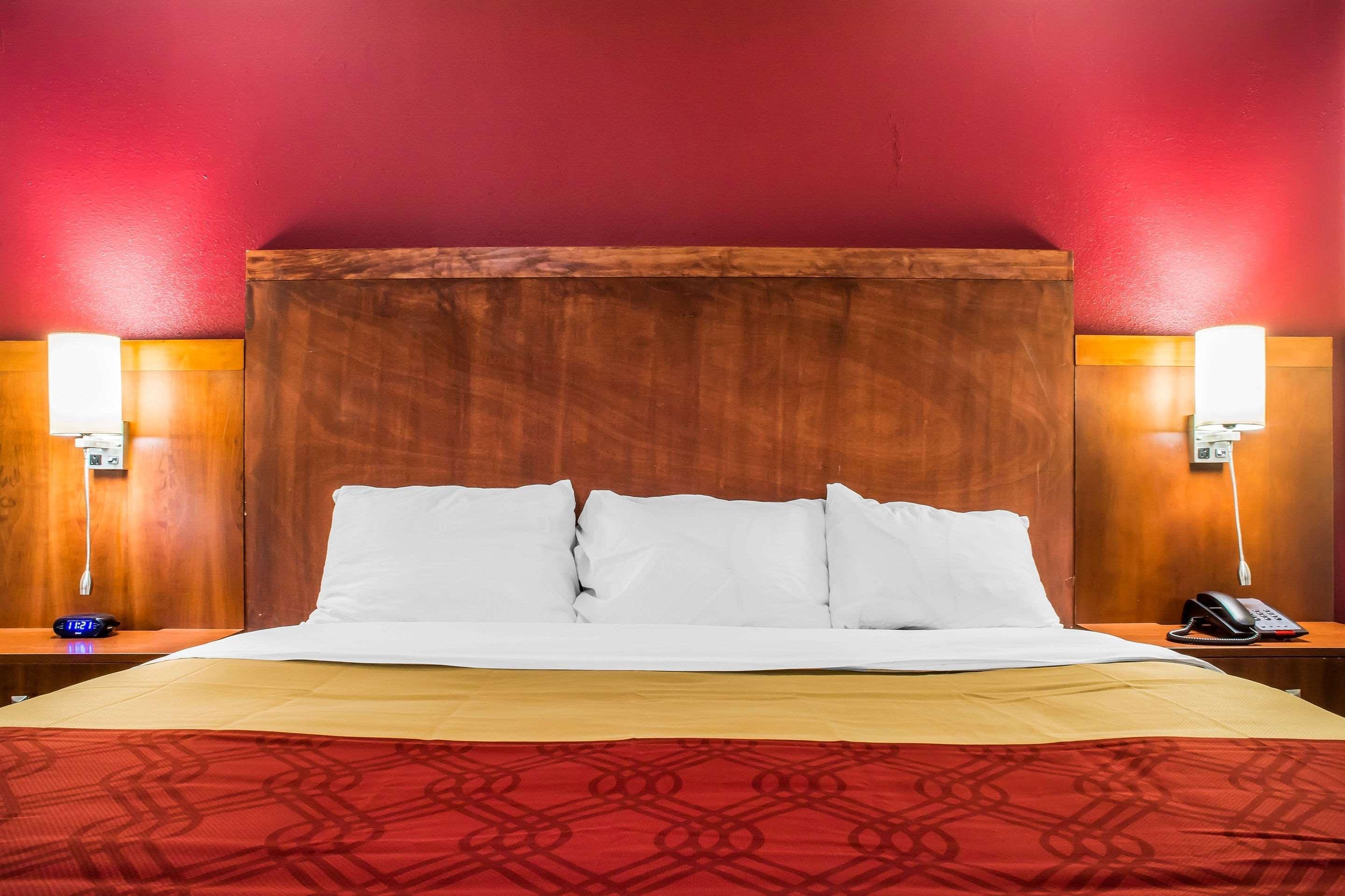 Econo Lodge Brockport Extérieur photo